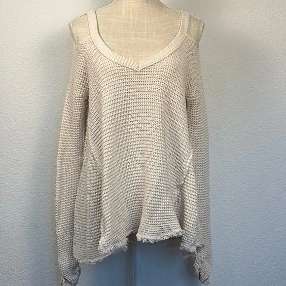Free People Moonshine Over-Sized Cream Cold Shoulder Sweater,  Cable Knit Top XS - Picture 2 of 8
